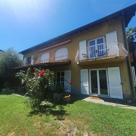 Collina d'Oro Golden Hill - Big Rooms With Kitchen And Garden المظهر الخارجي الصورة